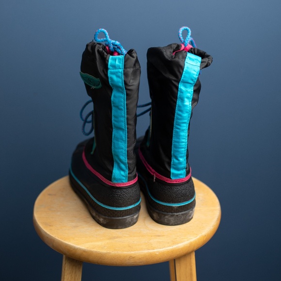 Vintage Weather Guard winter boots - Picture 2 of 3